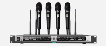 4 saluran penerima mikrofon kepelbagaian benar (4 Handhold Mic)