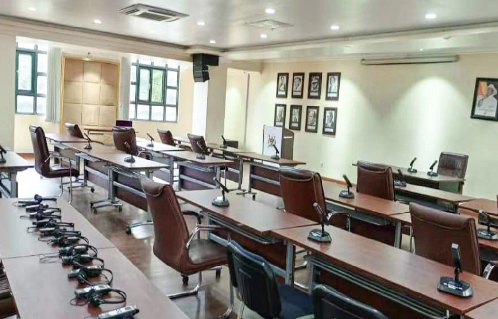 Sistem persidangan WiFi 5G untuk bilik persidangan kementerian luar negeri di Uganda